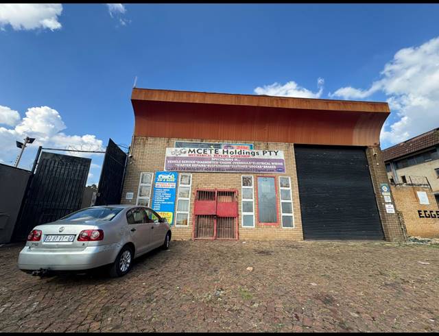 520M² WAREHOUSE TO LET IN PRETORIA WEST